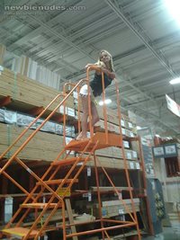 GETTING NAKED IN LOWES DEPOT...AND KICKED OUT