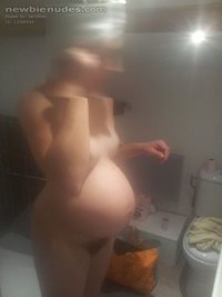 pregnant 8 months 1/2  cum on me !!