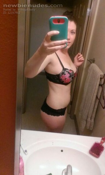 Comments and Pms welcome they get my hubby and I all hot