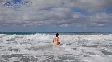 Surf and sun, cum join me