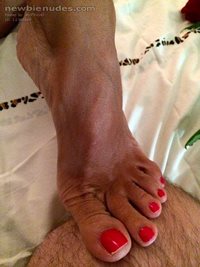 Anyone feet fetish guy?