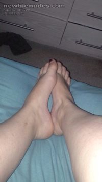 a few wanted to see my feet x