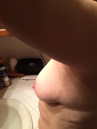 Wife's side boob
