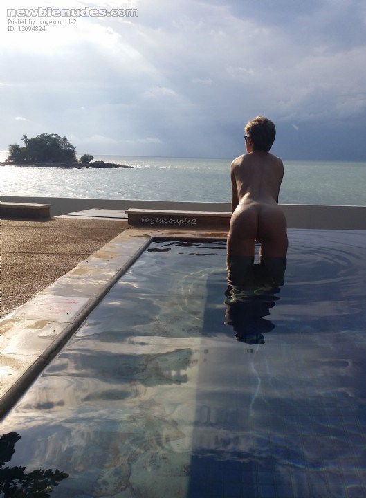 Pool 6: Luv the sun on my skin (and the view)!