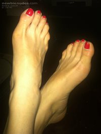 My sexy feet need a big dick to stroke off