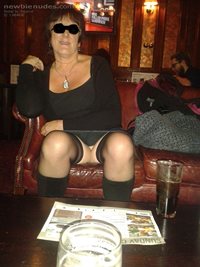 Patsy gives pub goers a glimpse!