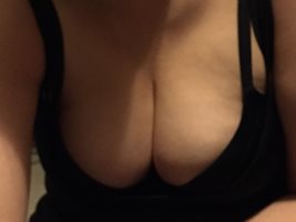 Love showing off my cleavage. Would you look?