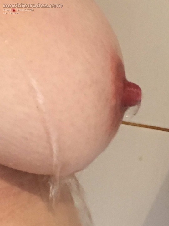 Comment or pm me if you like my sexy wifes tits and want to see more of her