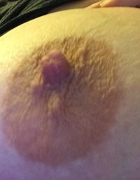 i love my Nipple Sucked.