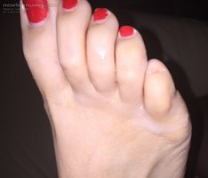 Creamy toes...